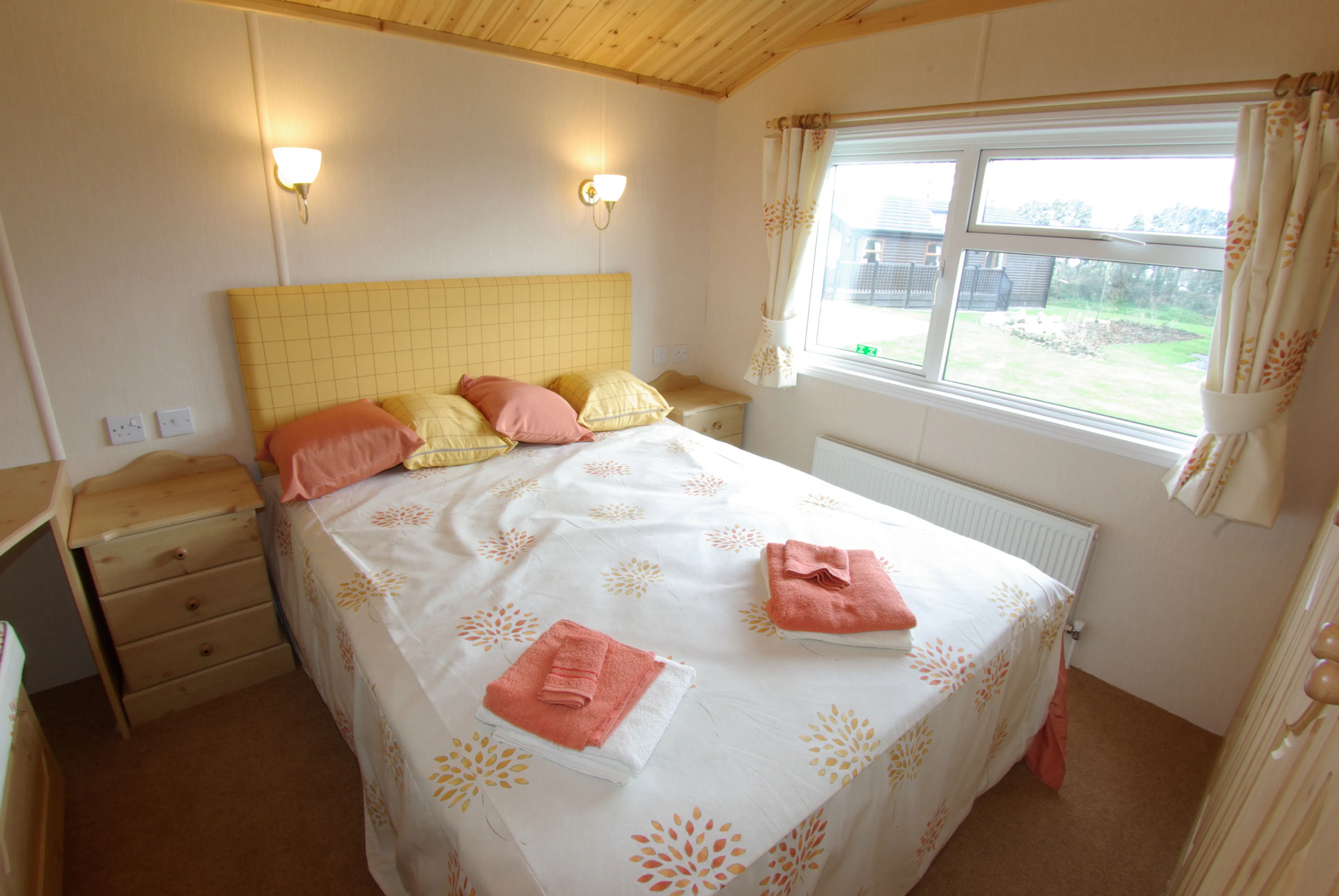 Last Minute Caravan Park Deals- Double Bedroom