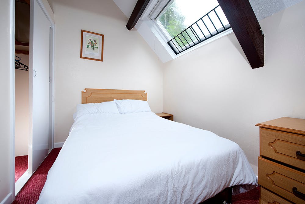 Bedroom Space | John Fowler Combe Martin Holidays