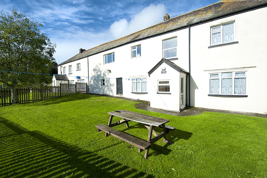 Killigarth Manor Holiday Park- Holiday Cottages