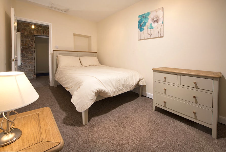 Double Bedroom | South Wing