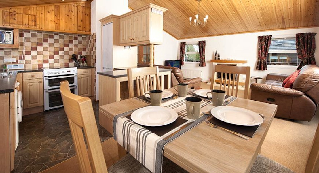 Dining Table | 3 Bed Silver Lodge