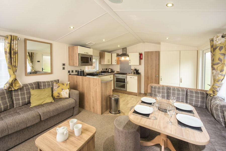 Gold Caravan Lodge Lounge