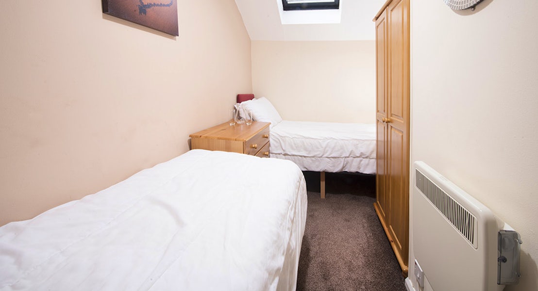 Twin bedroom ¦ 3 Bed Silver House