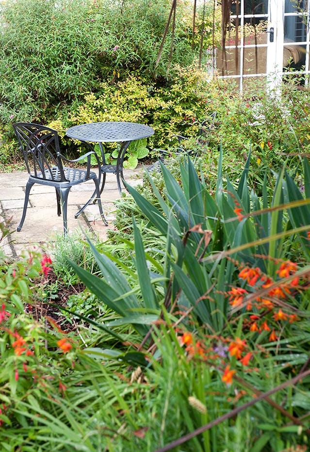 Garden ¦ Kenegie Apartment