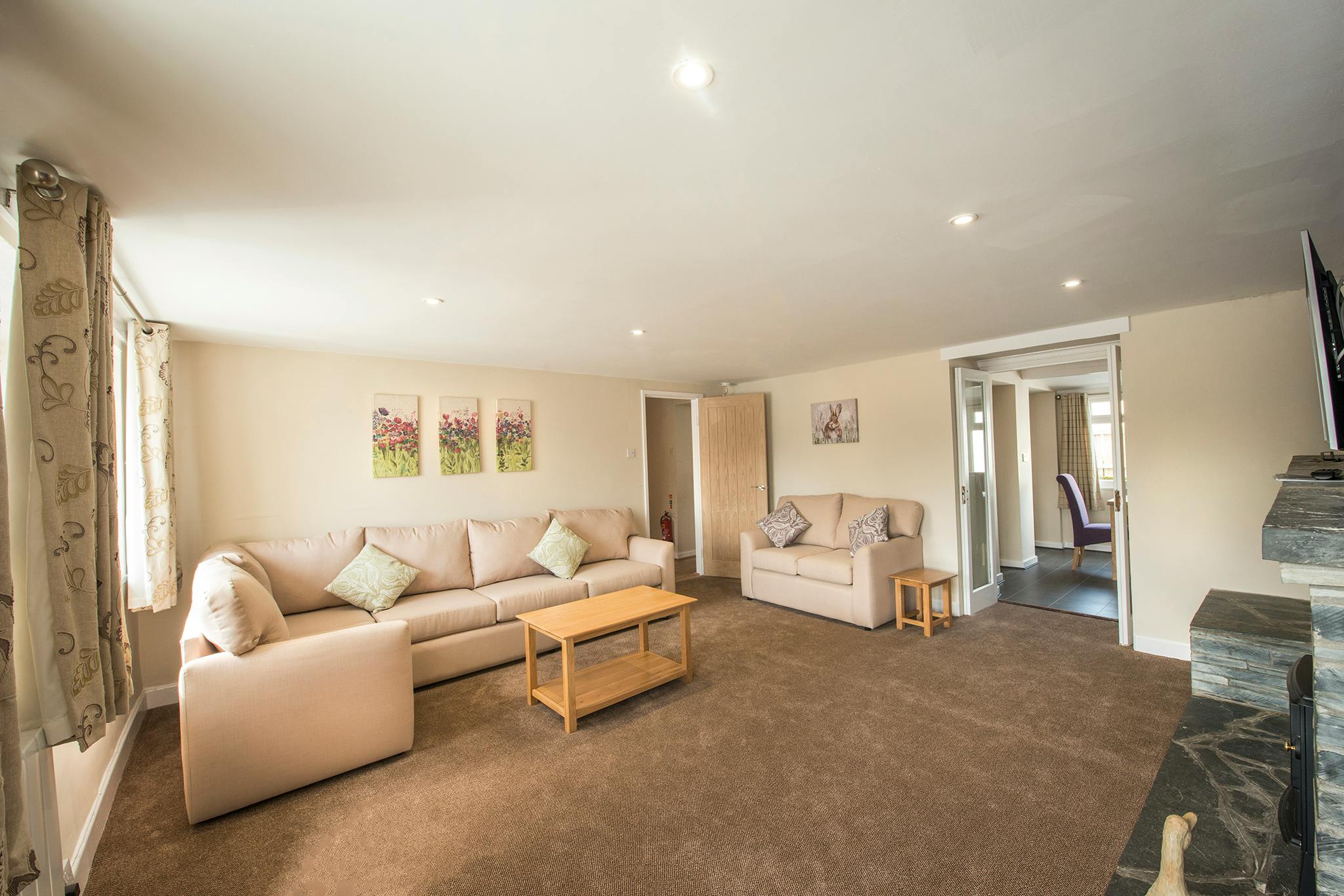 Alternative lounge view ¦ Widemouth Farnhouse