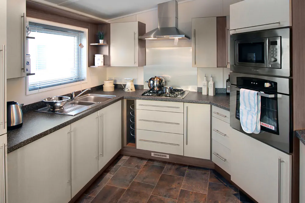 Kitchen ¦ Killigarth Manor Holiday Park Cornwall
