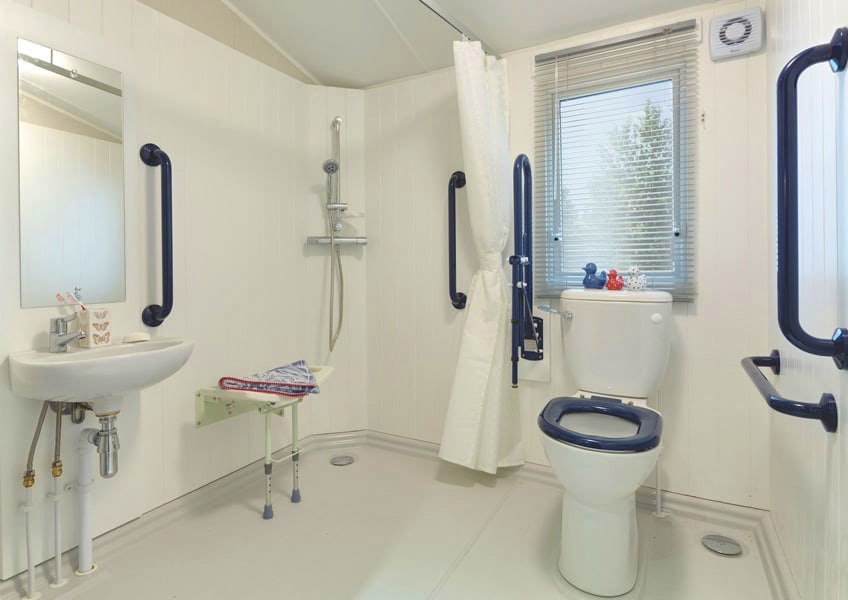Bathroom ¦ Wheelchair friendly Caravan Lodge