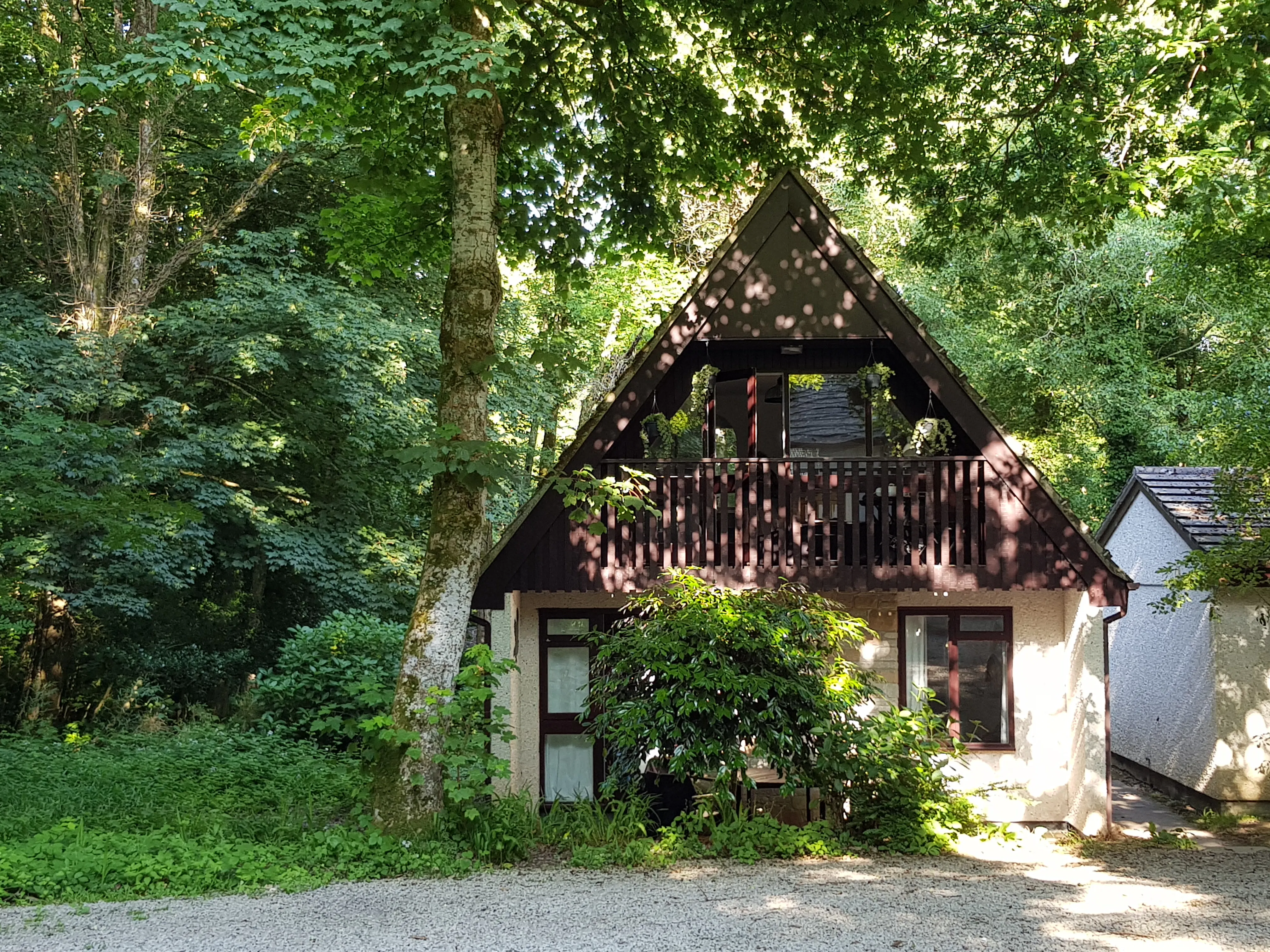 3 Bedroom Gold Swiss Chalet