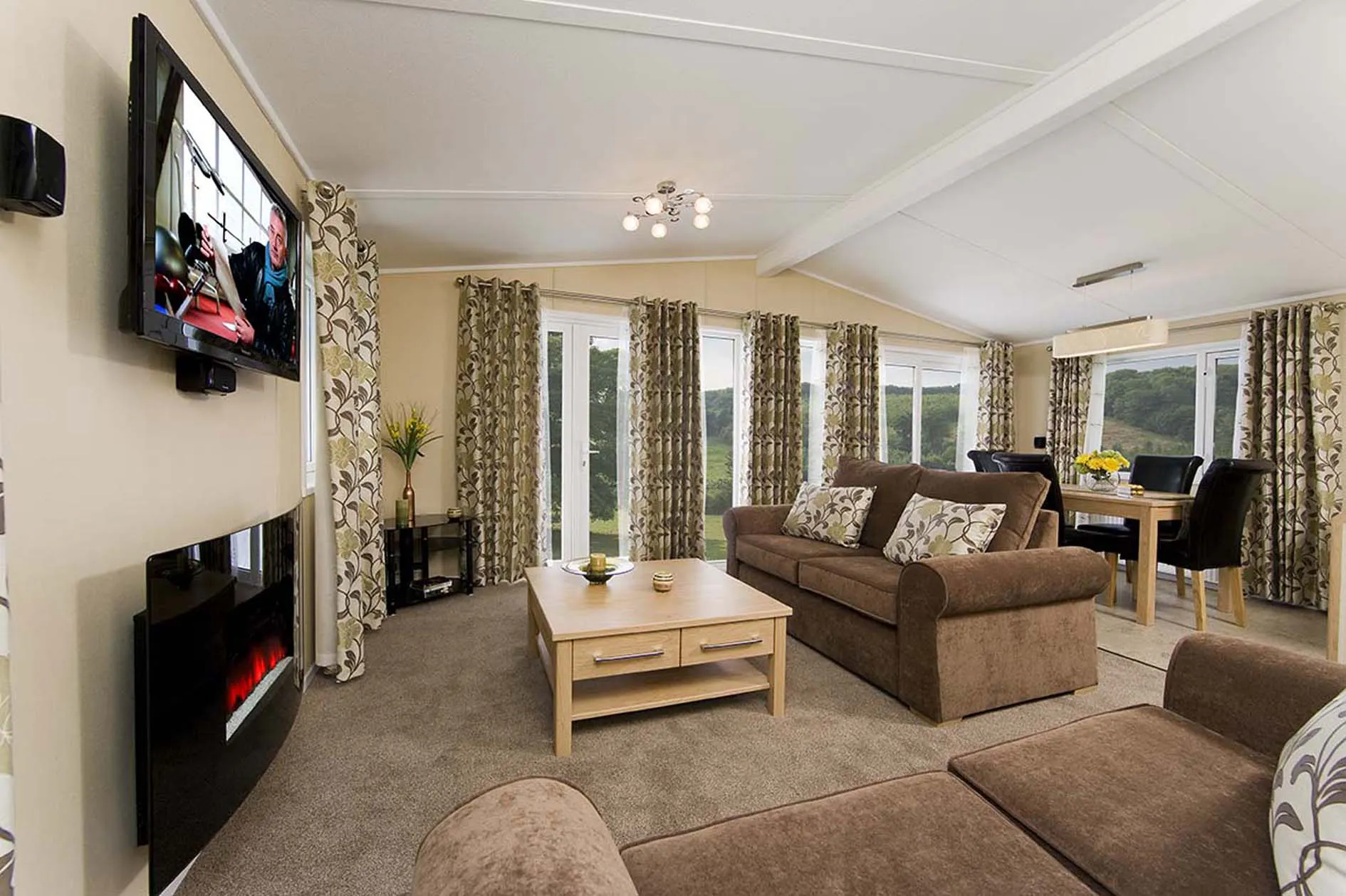 Gold lodge ¦ Killigarth Manor Holiday Park