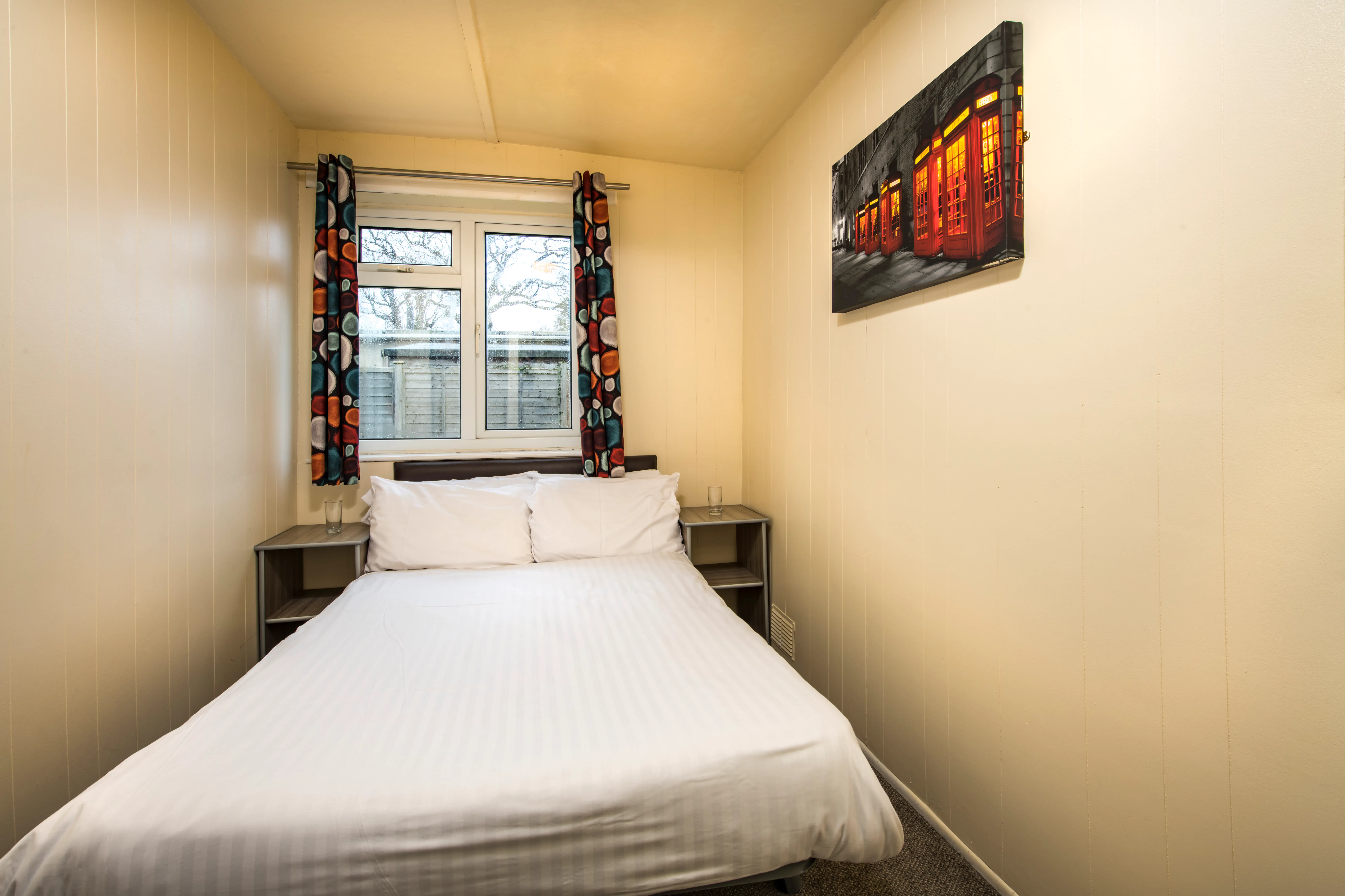 Bedroom ¦ 2 bed value chalet