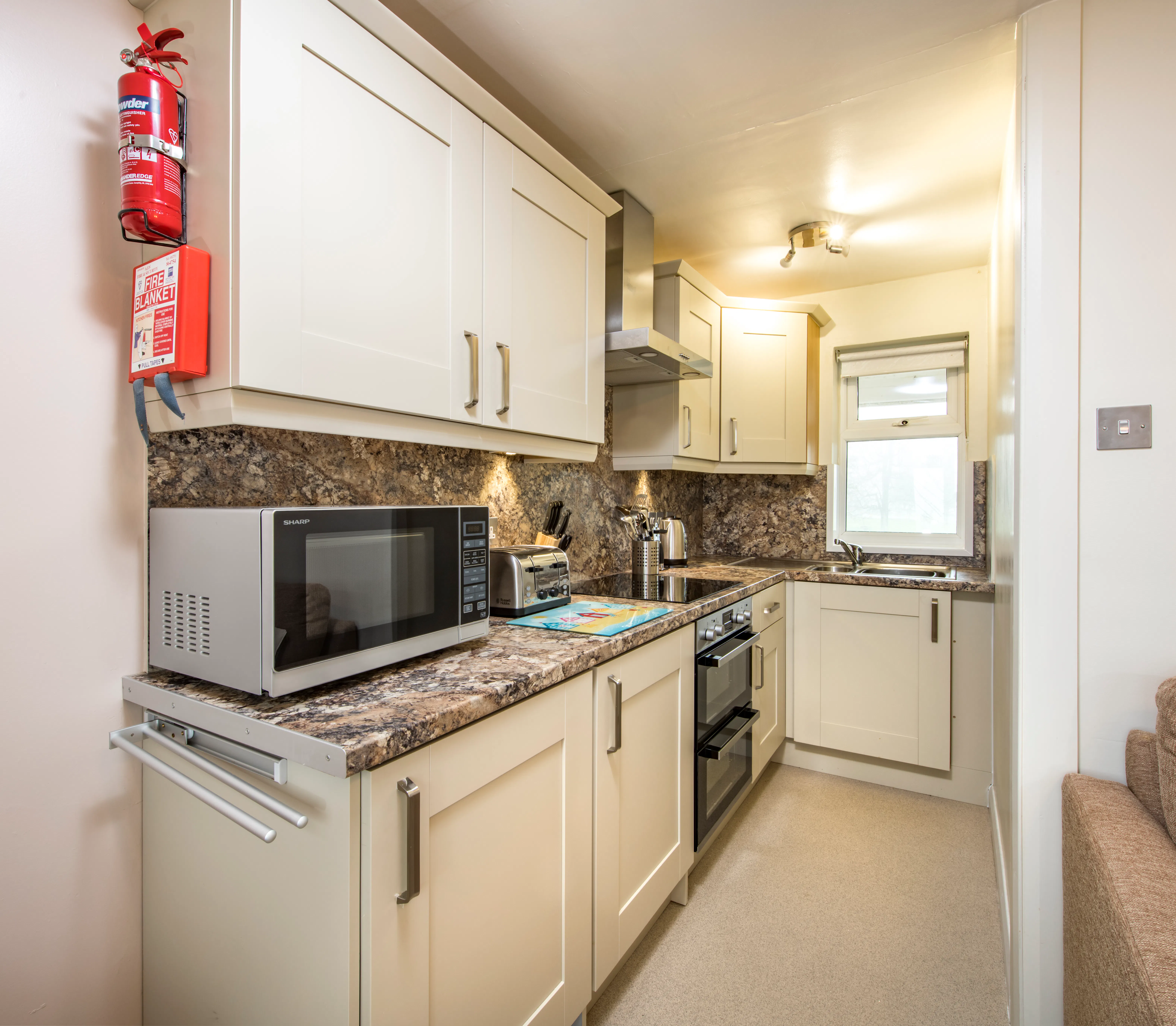 Kitchen 2 Bedroom Gold Apartment Pet