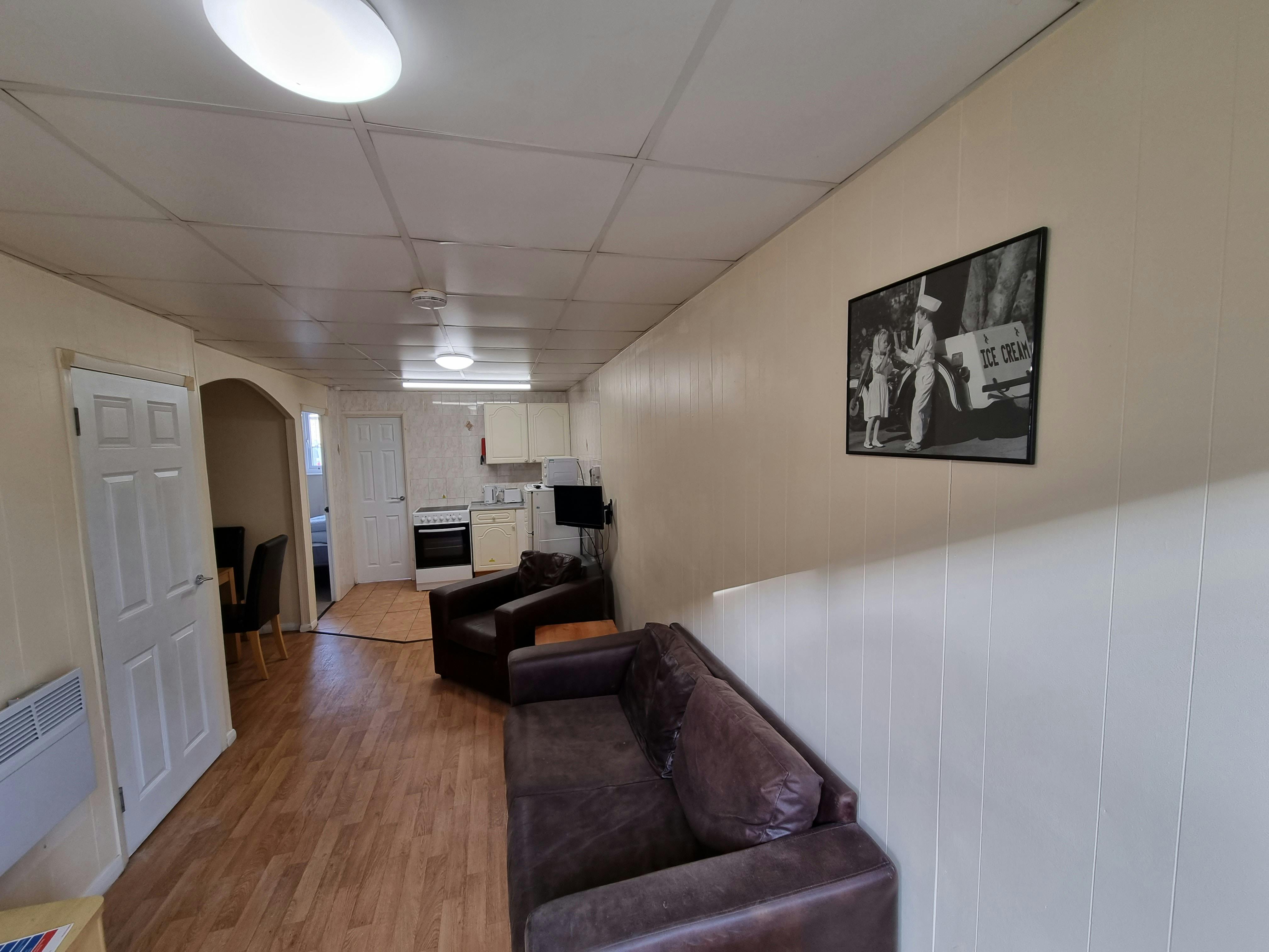 Lounge¦ 2 Bed Value Chalet