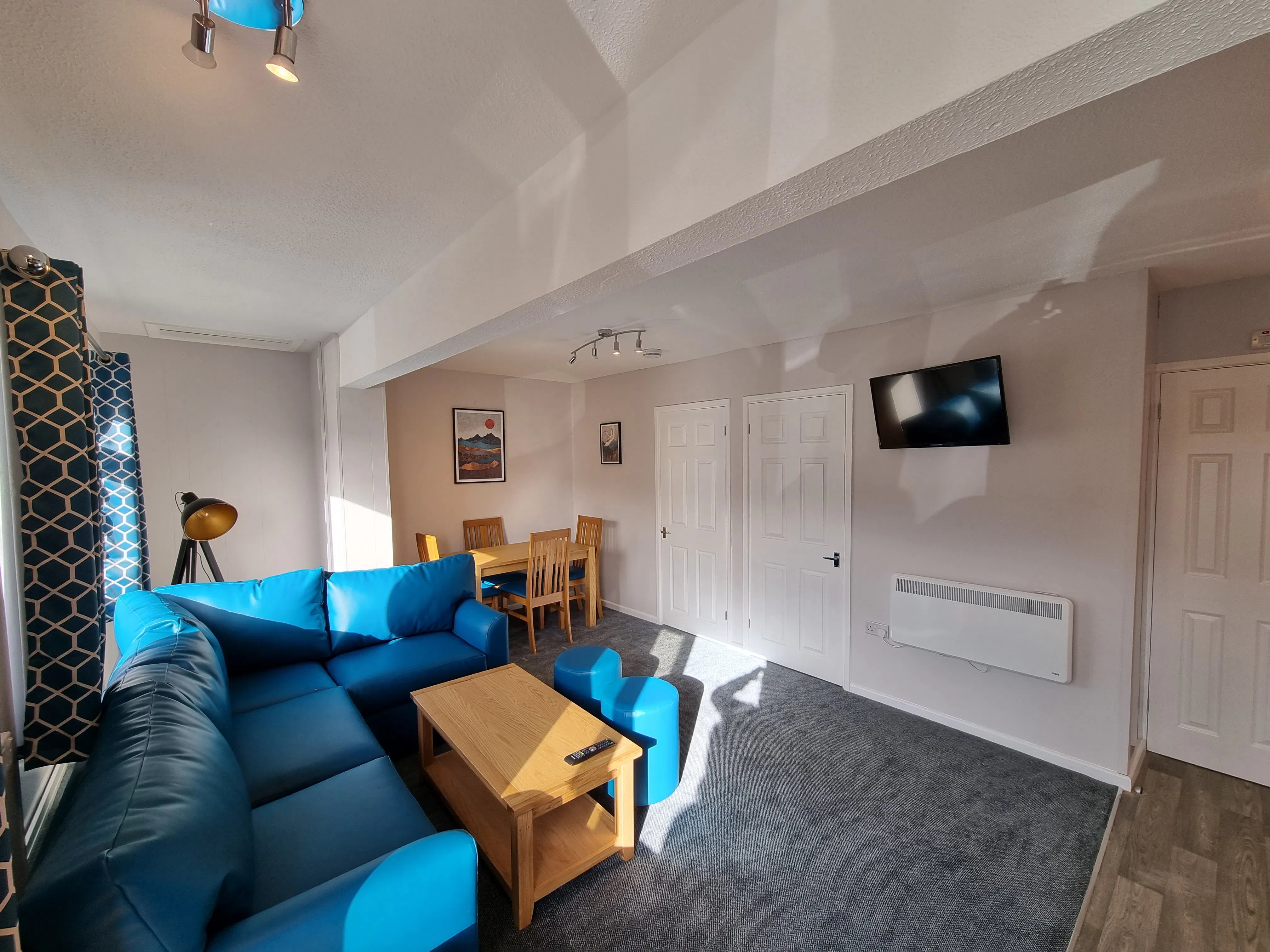 Lounge ¦ 2 bed gold chalet