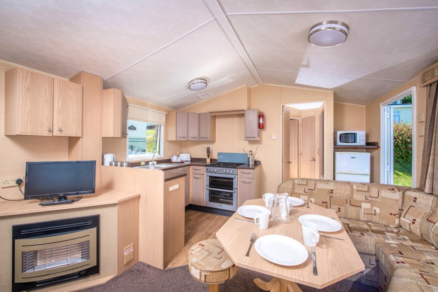 Kitchen | Lounge | 3 bedroom value caravan