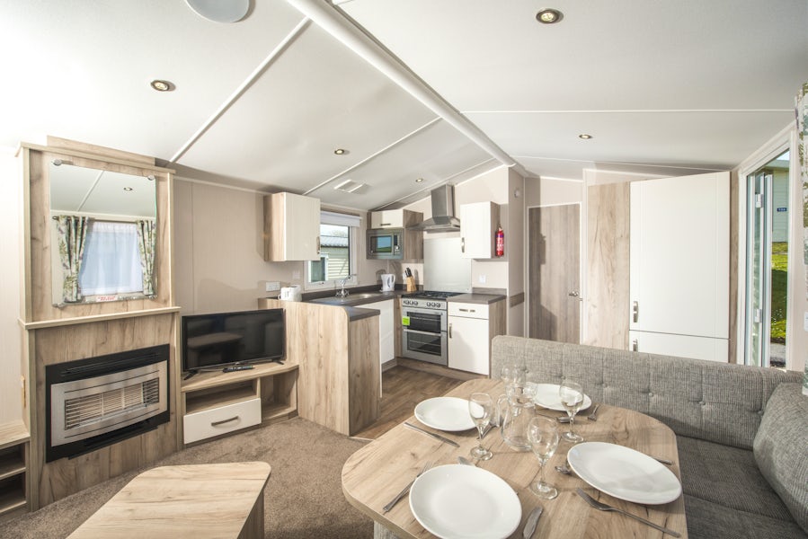 Kitchen | Lounge | Silver Caravan