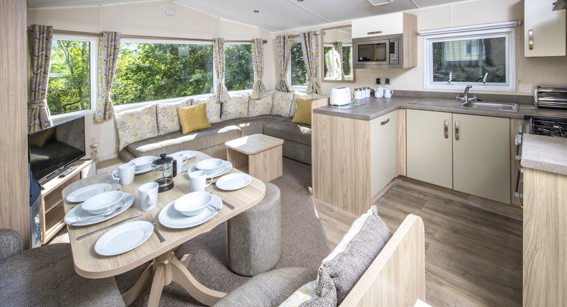 Kitchen | Lounge | Silver Caravan