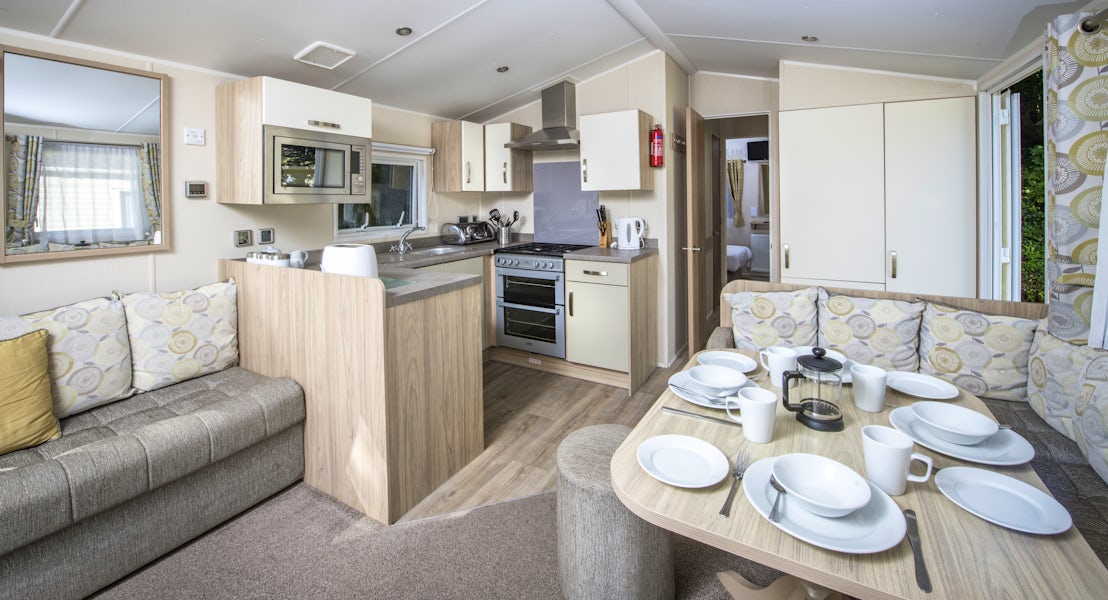 Kitchen | Lounge | Silver Caravan