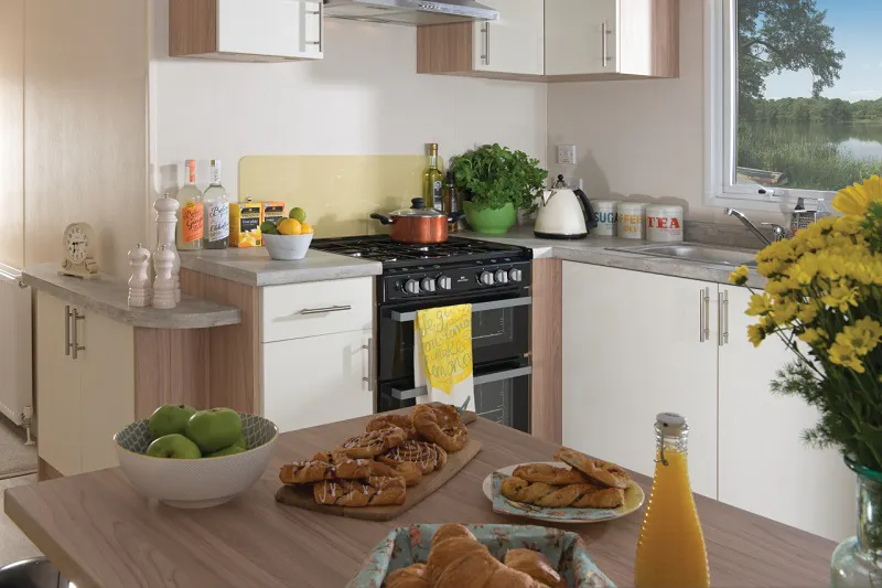 Kitchen ¦ 3 bed gold plus caravan
