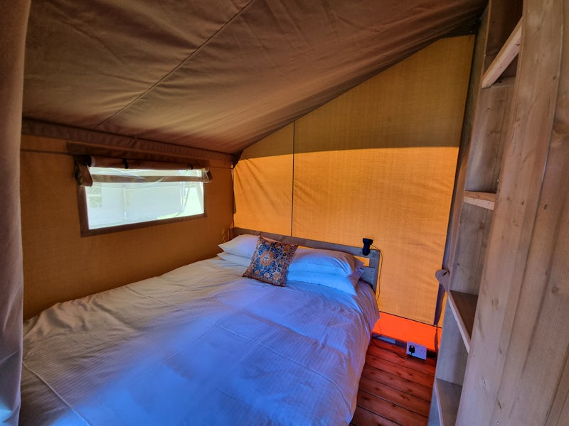 Double Room ¦ Comet Safari Tent