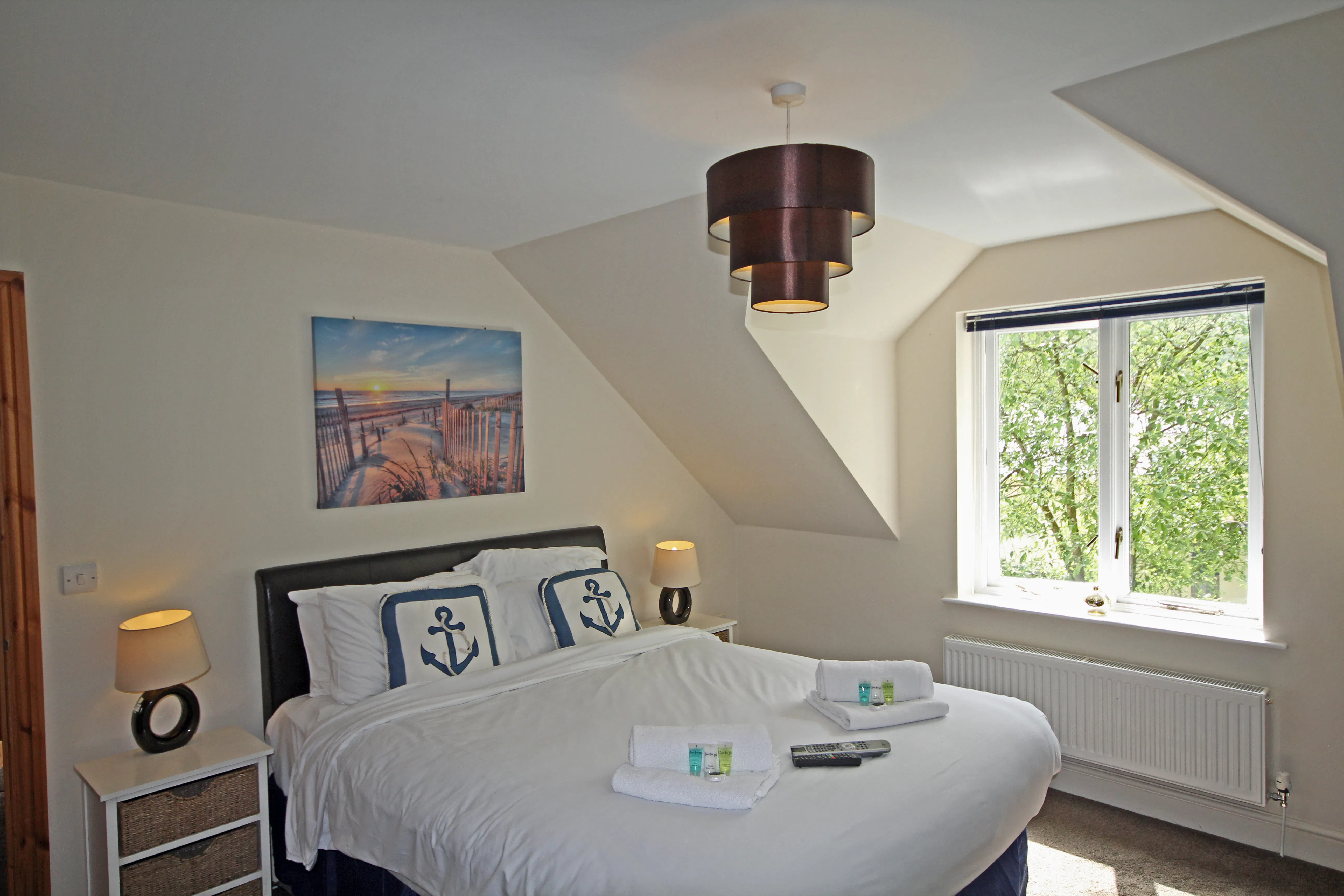 Master bedroom ¦ Smugglers Cottage