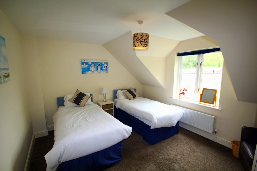 Twin room ¦ Smugglers Cottage
