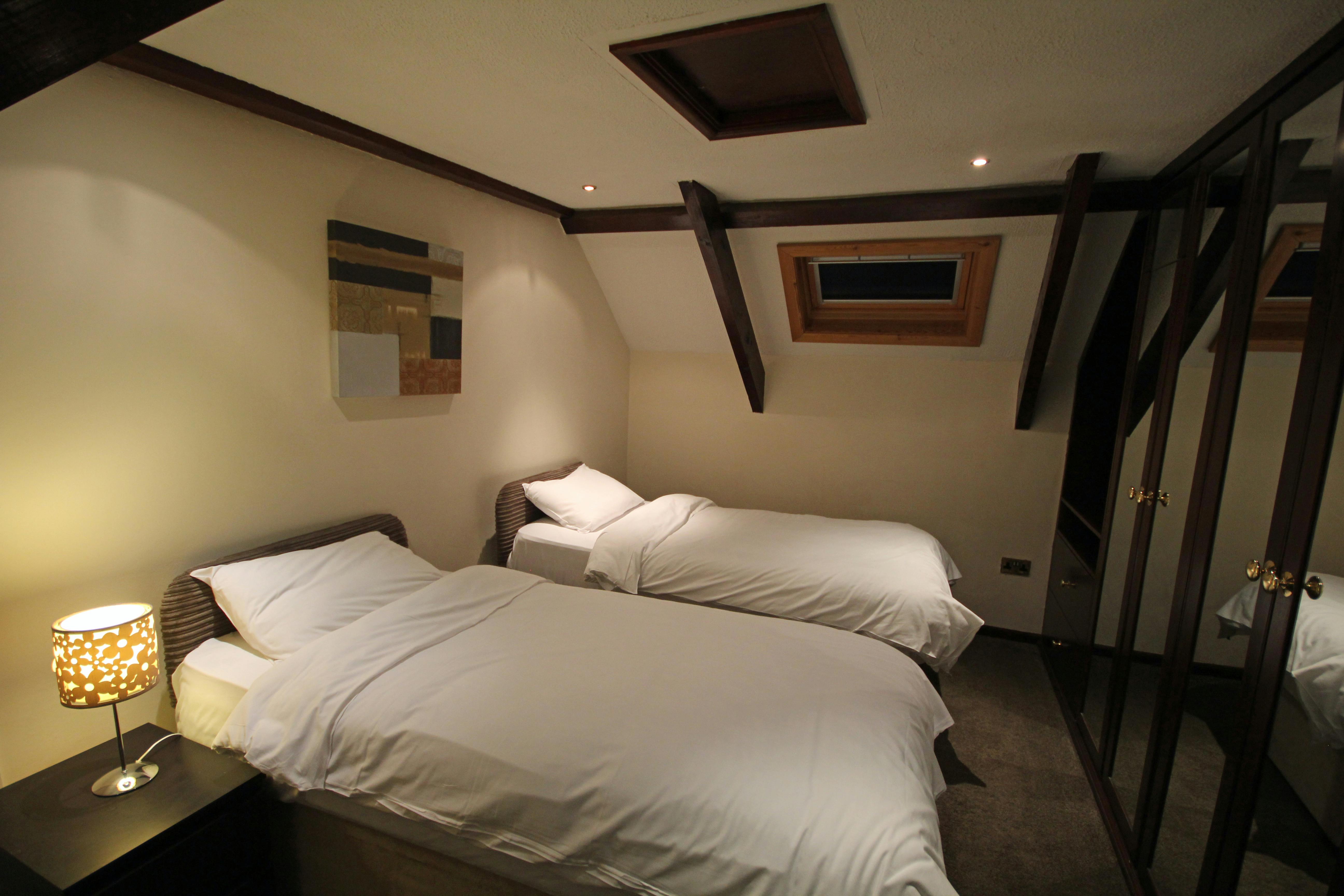 Twin room ¦ Old Millers Cottage
