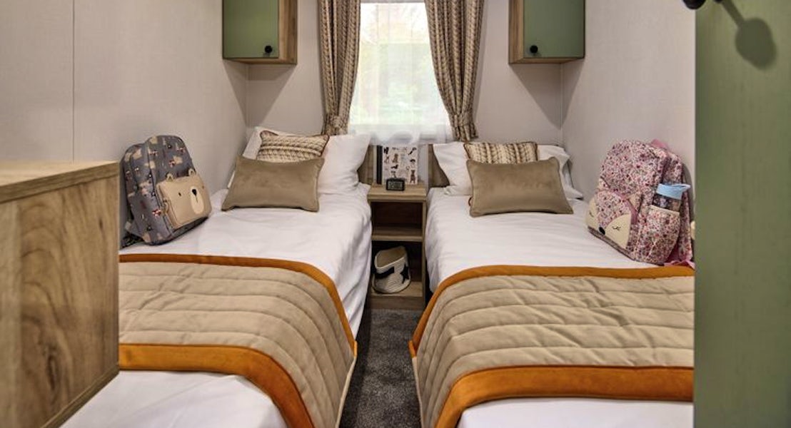 Twin bedroom