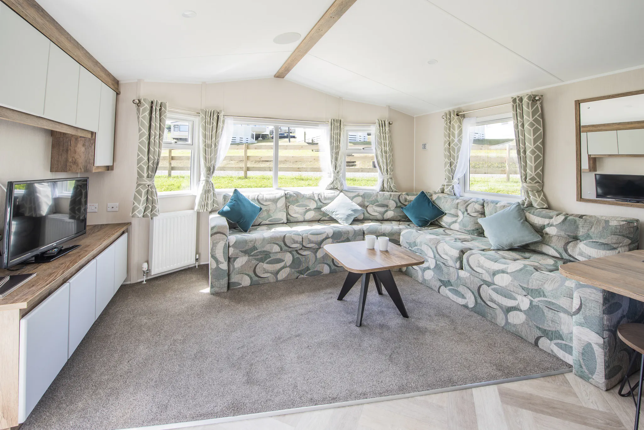 Living Room ¦ 2 Bed Gold Caravan