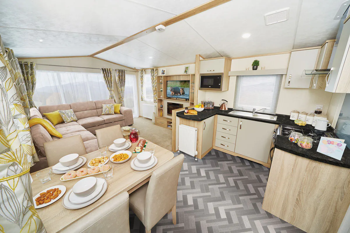 Dining Area ¦ 2 bedroom pet friendly platinum plus caravan
