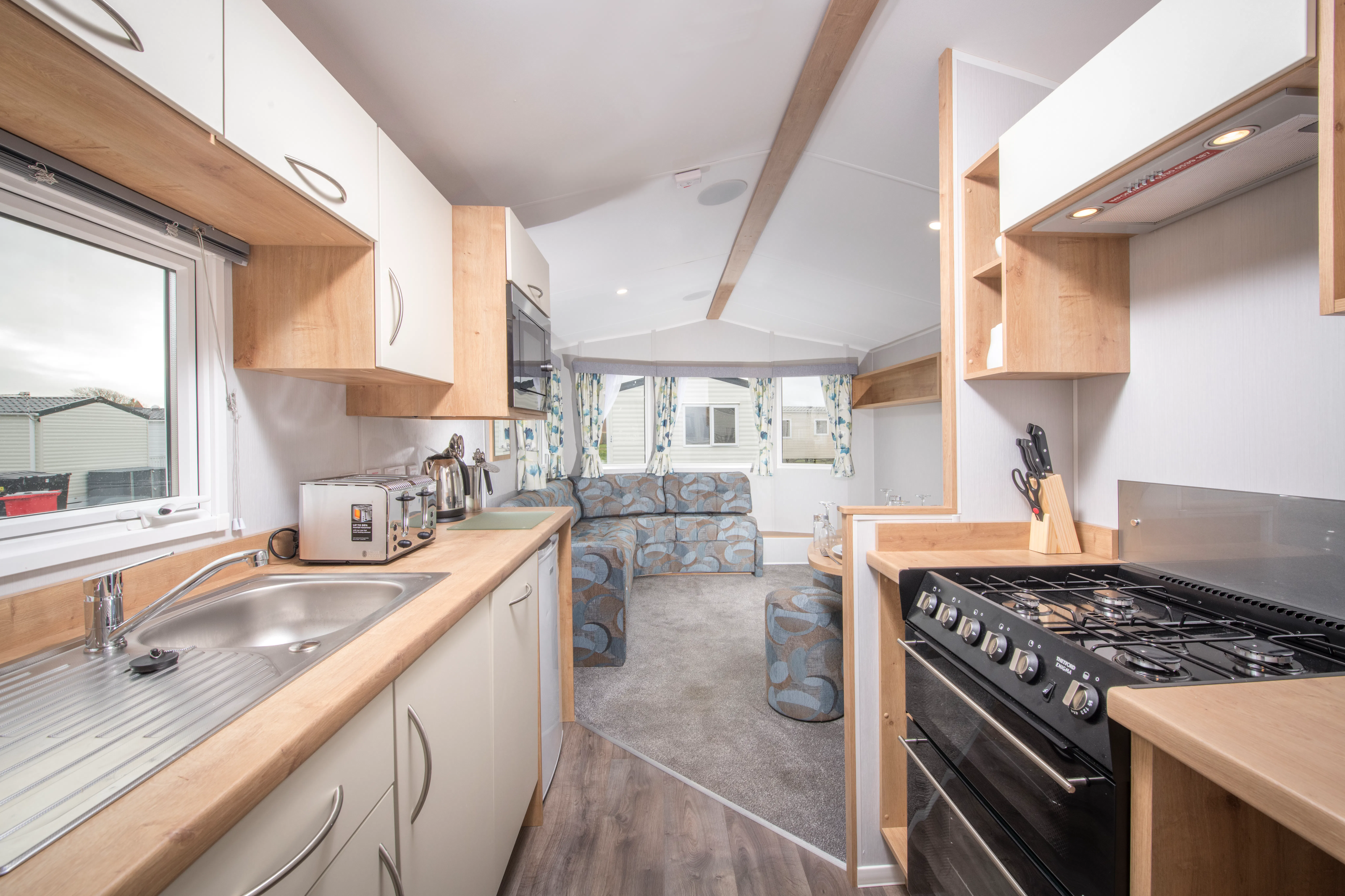 Kitchen 3 Bed Gold 10' Caravan in Somerset