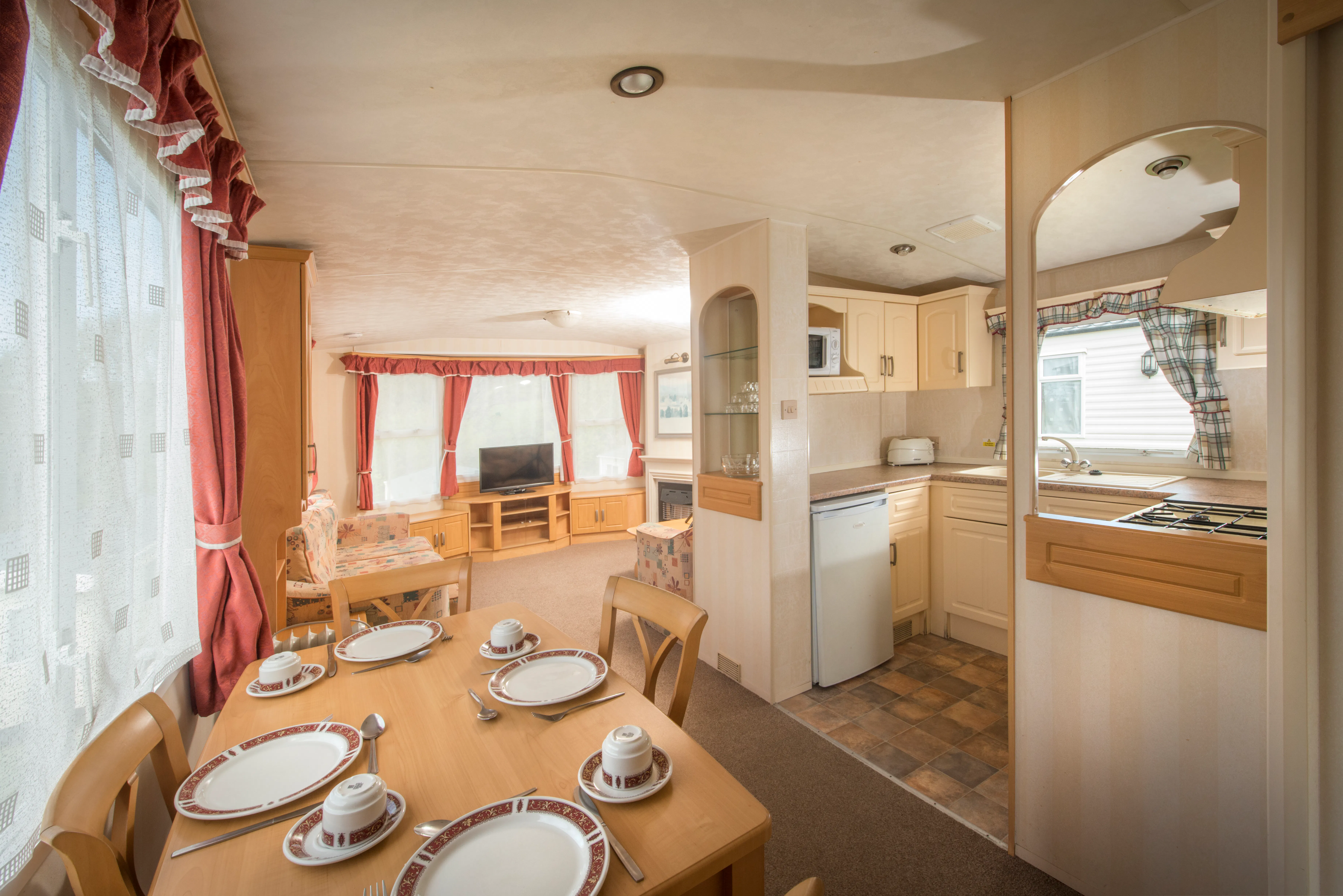 Dining Area ¦ Wheelchair Friendly Accommodation in Bude
