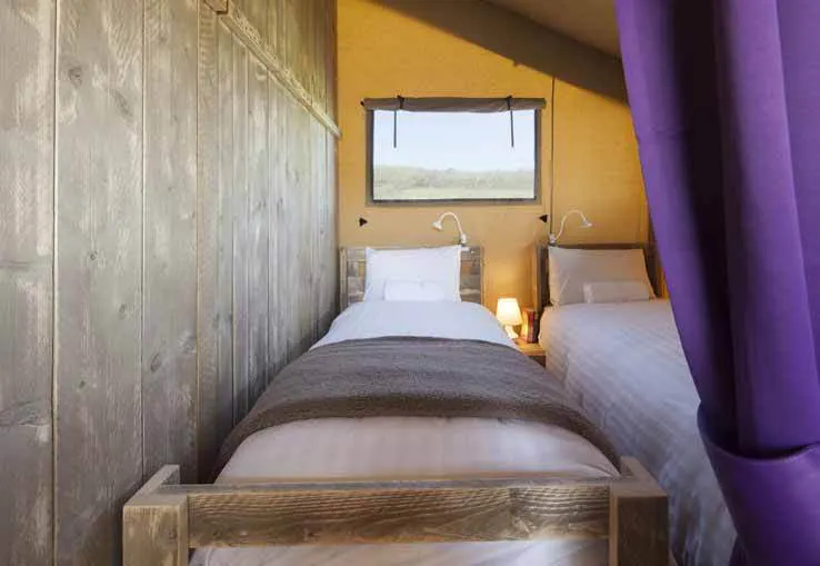 Twin bedroom
