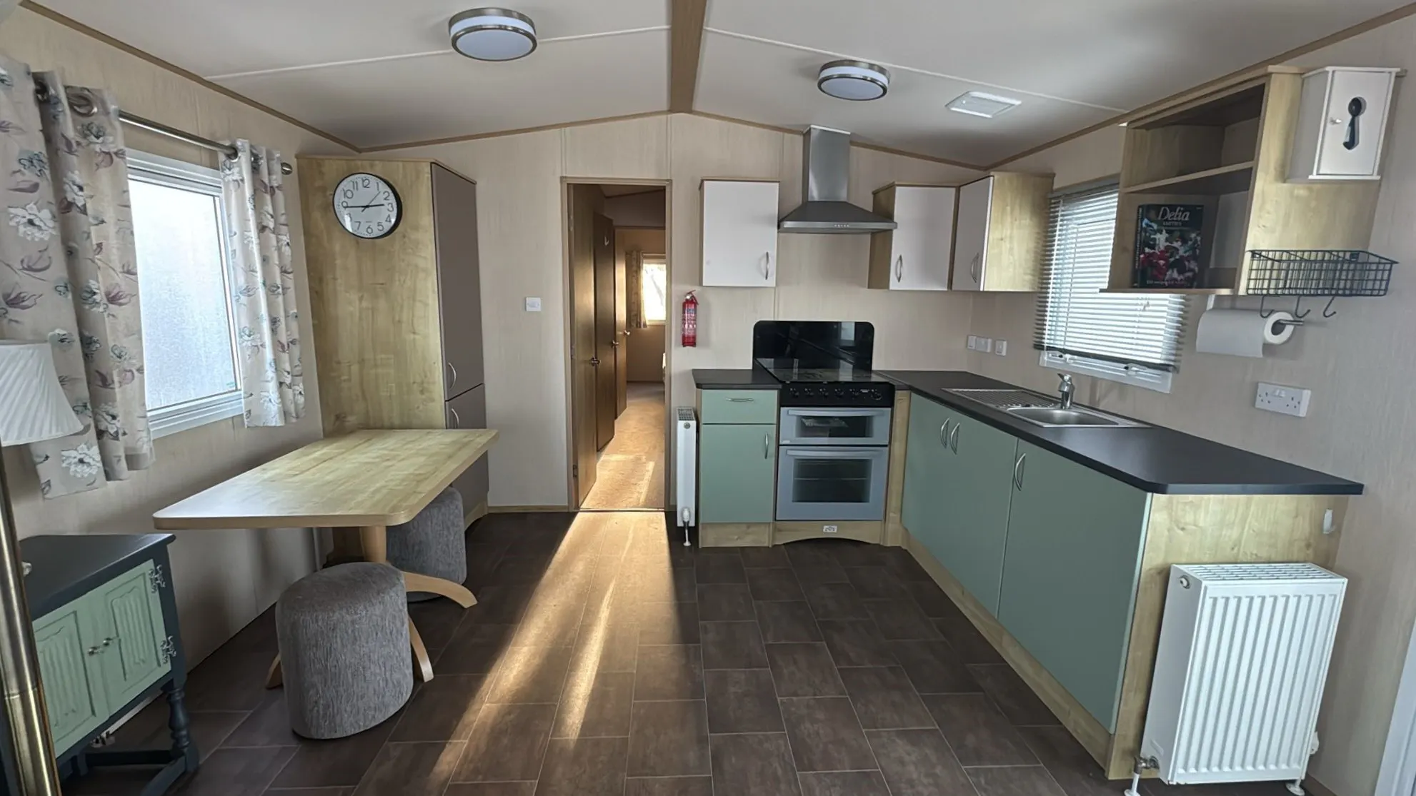 Kitchen & diner