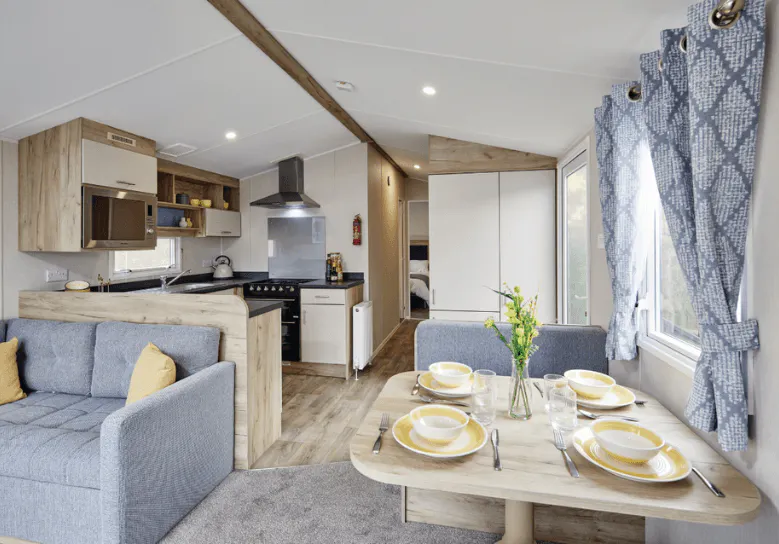 3 Bedroom Gold Hot Tub Caravan
