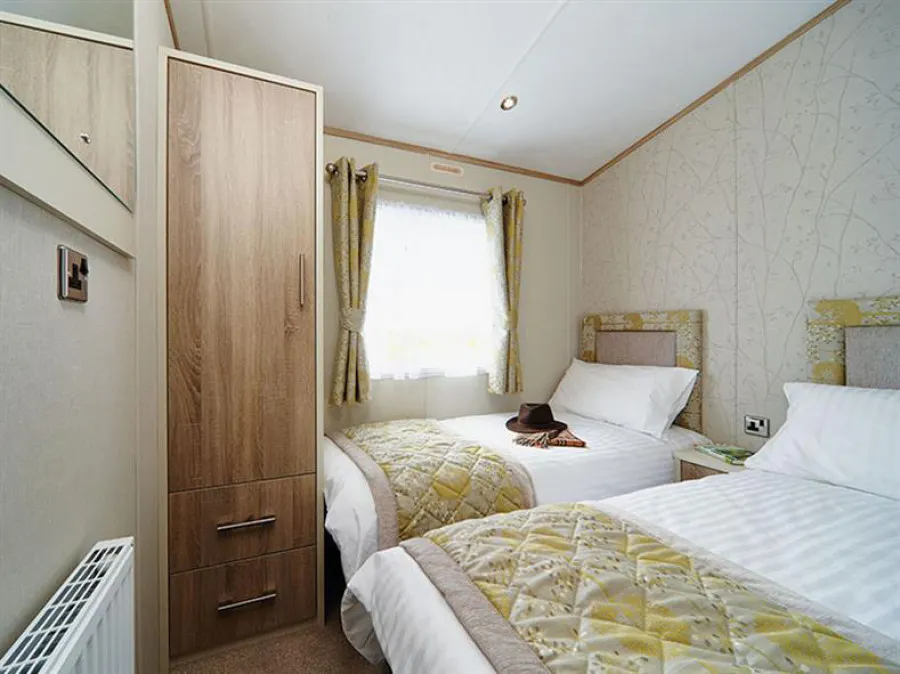 Twin bedroom