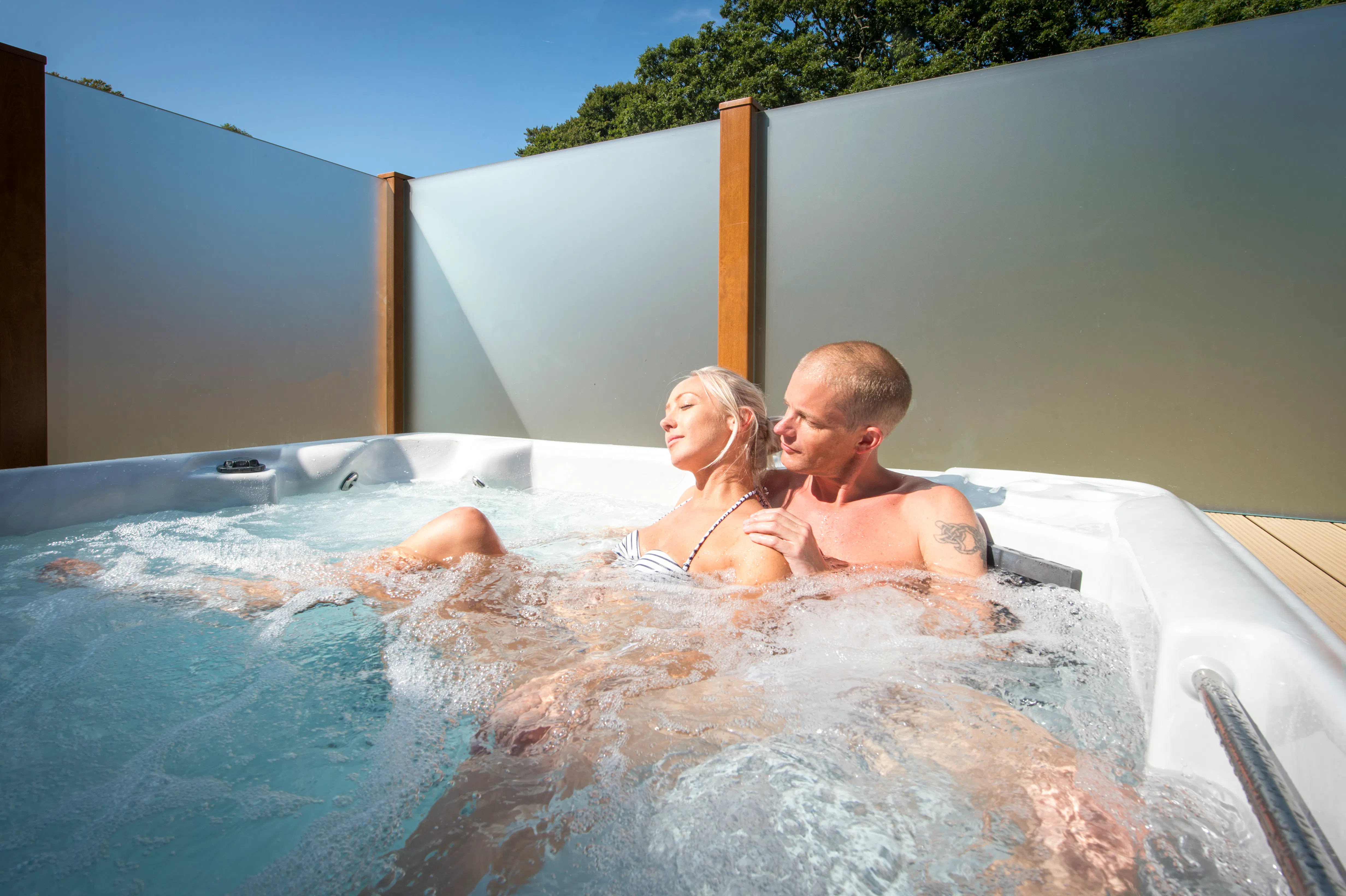 Luxury Hot Tub Getaways at Great Prices