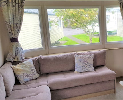 2 bed gold compact caravan ¦ Sandy Glade Holiday Park